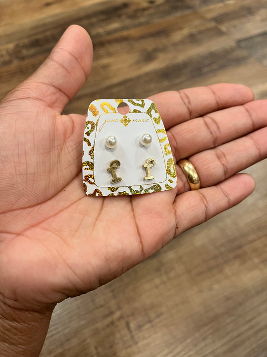 JM Initial with Pearl Set