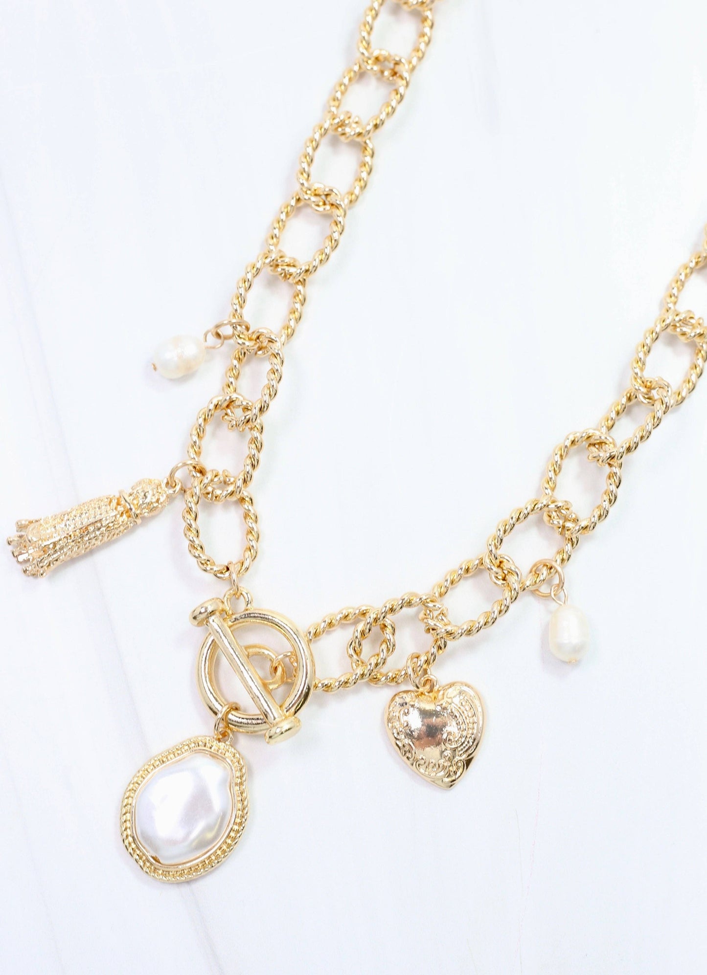Caroline Hill - Nicky Charm Necklace Gold