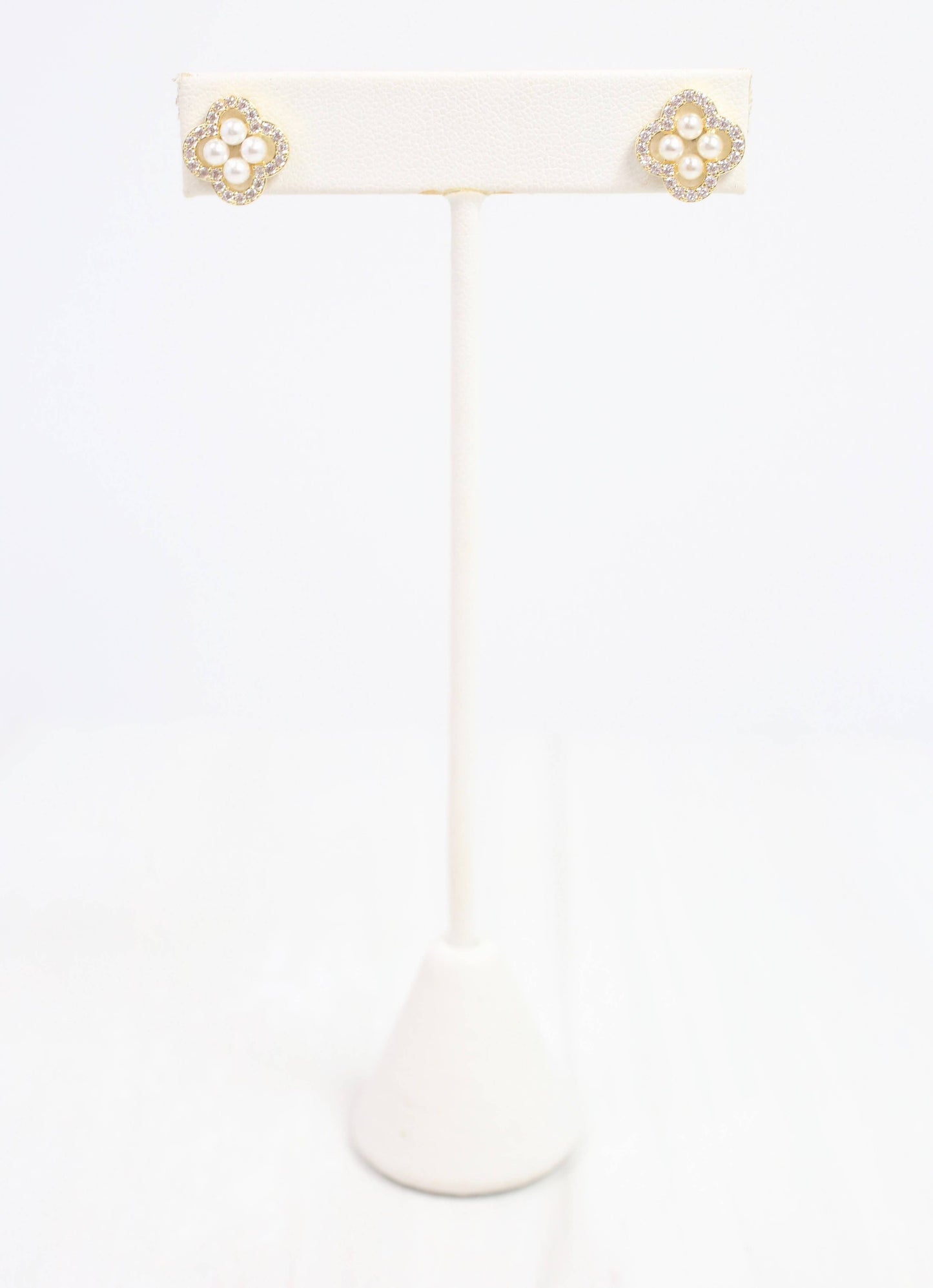 Laurence Pearl CZ Clover Earring Ivory