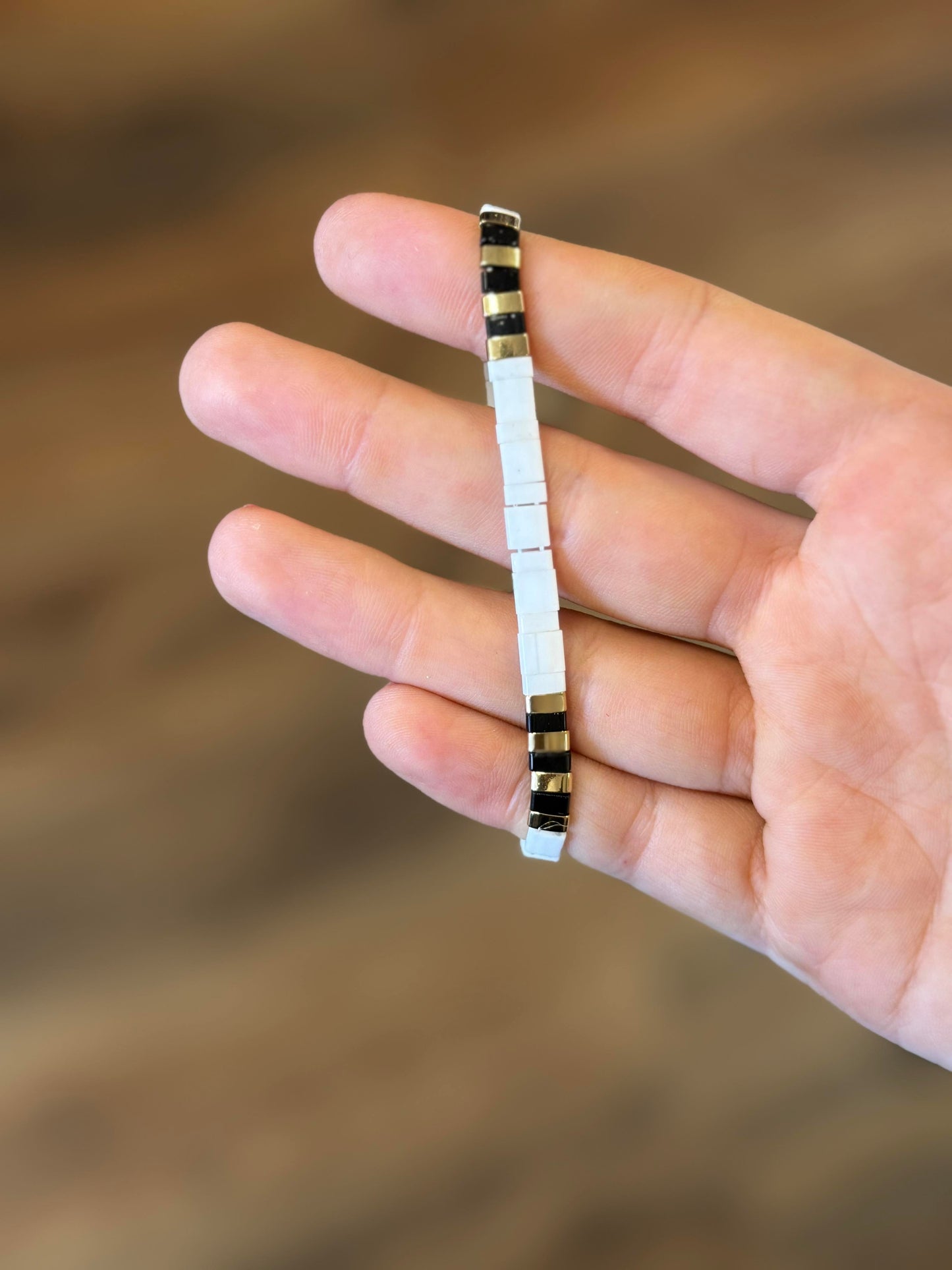 JM stretchy bracelet