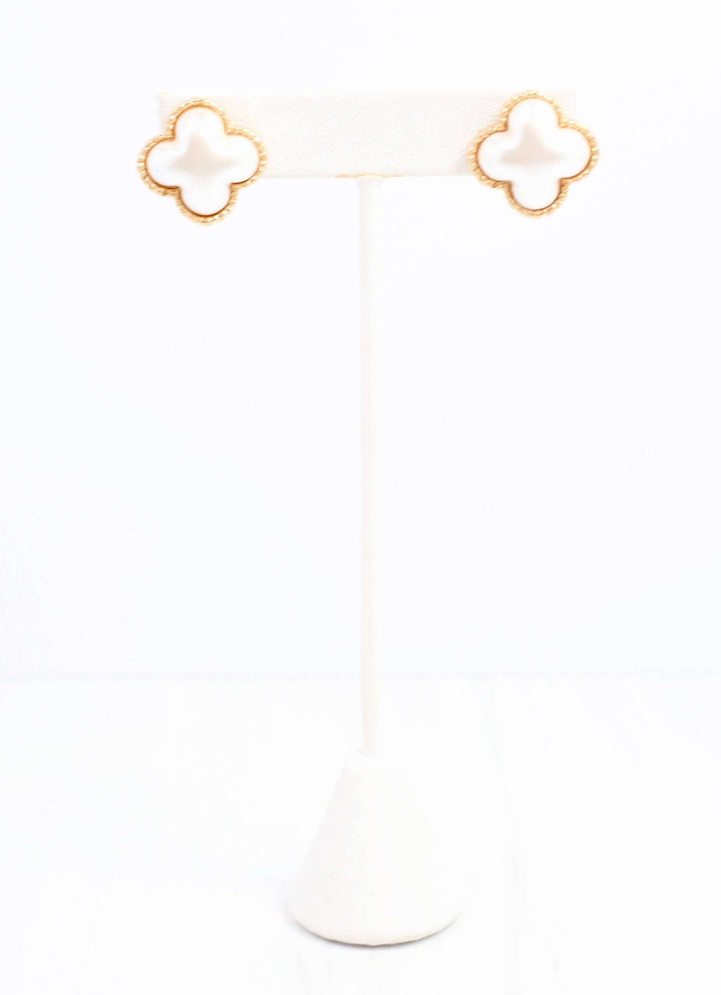 Massey Clover Stud Earring Pearl