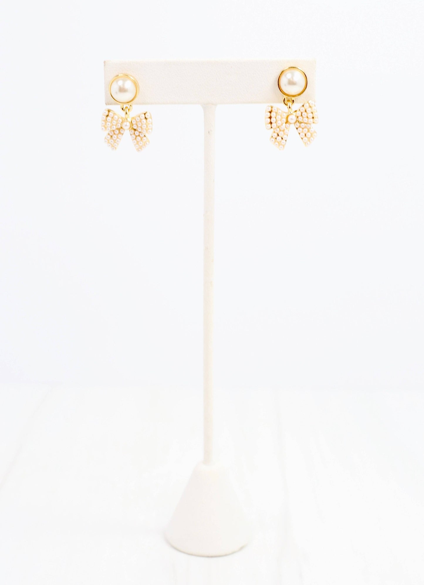 Pacifico Pearl Bow Earring Ivory