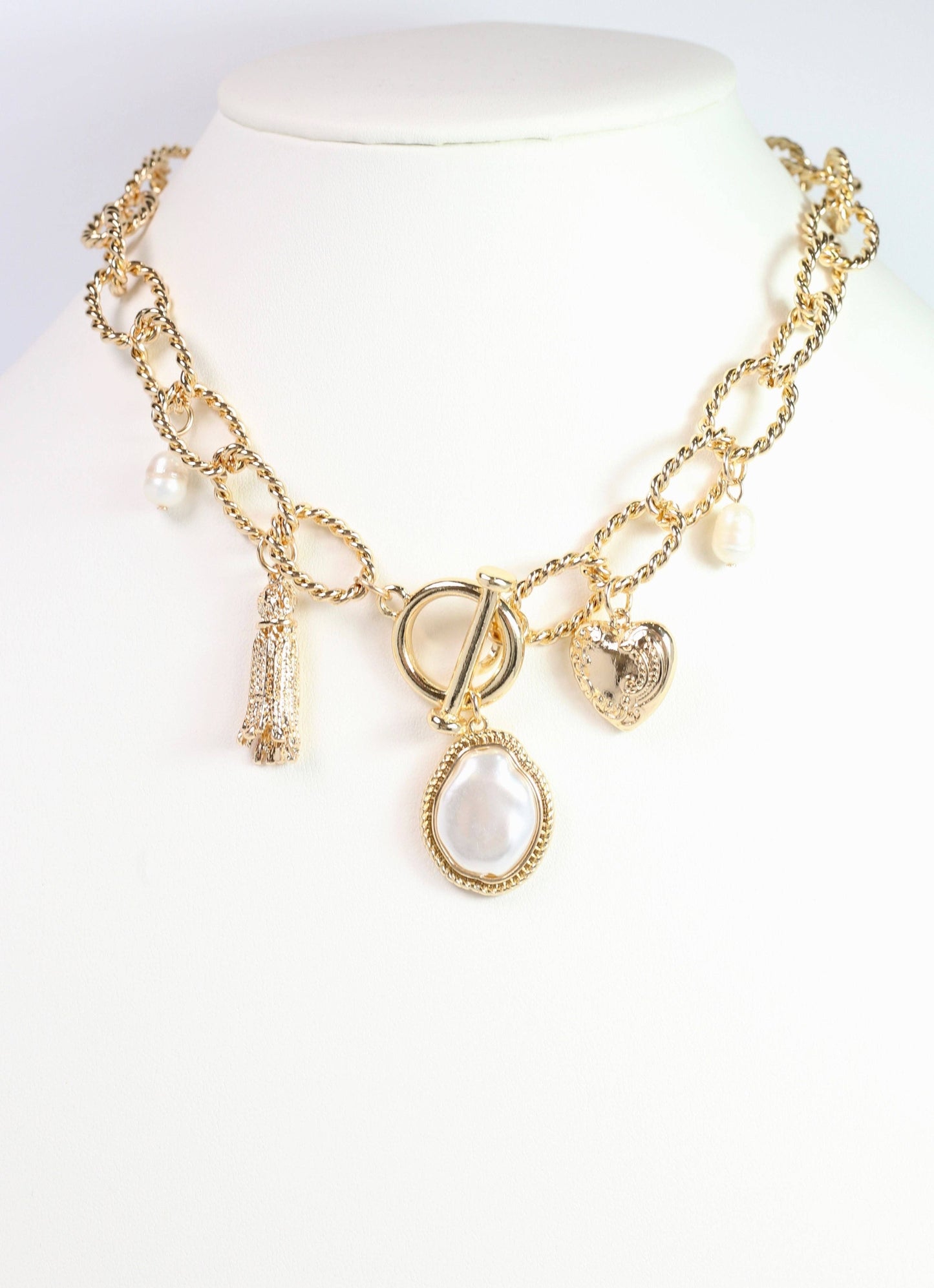 Caroline Hill - Nicky Charm Necklace Gold