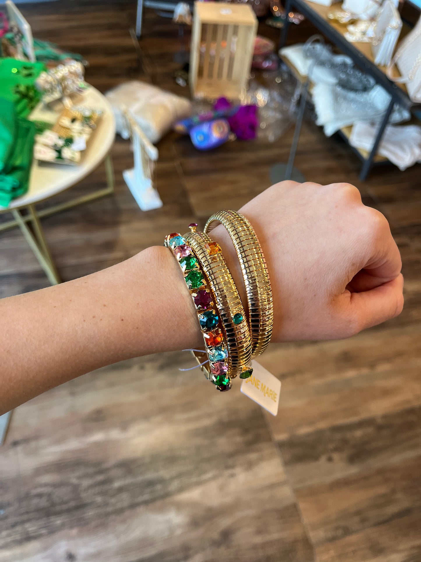 Gaudy Sets of 3