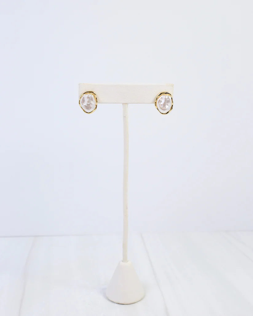 East Aurora Pearl Stud Earring Cream