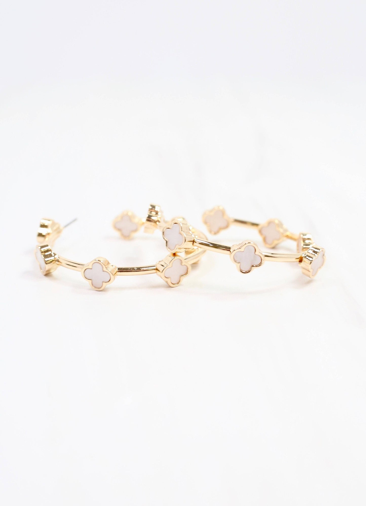 Stevens Clover Hoop Earring Gold