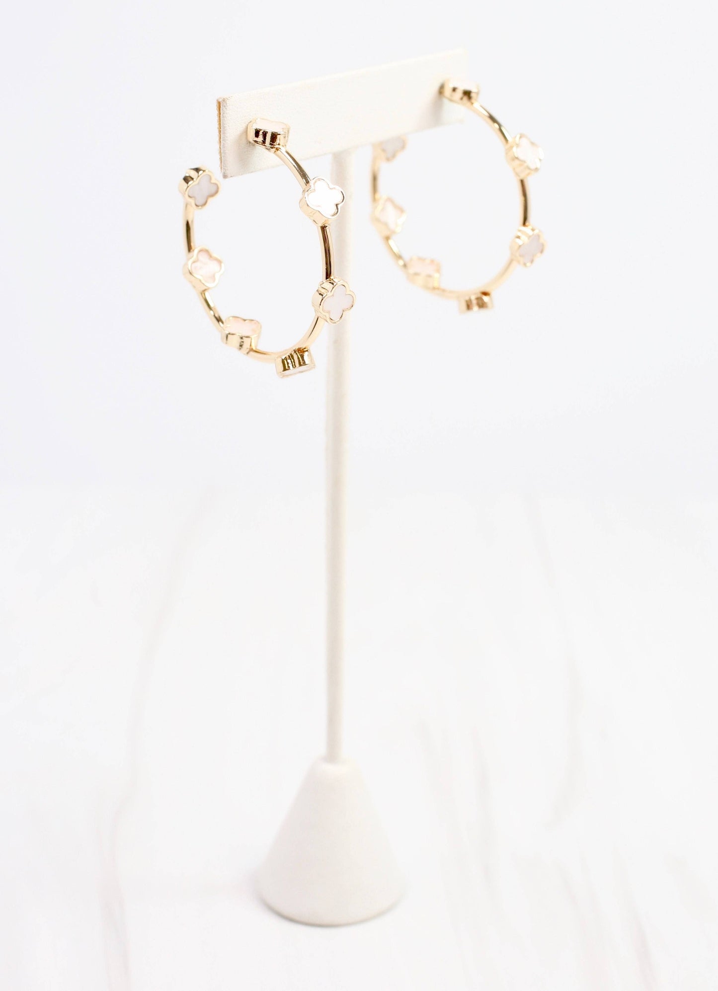 Stevens Clover Hoop Earring Gold