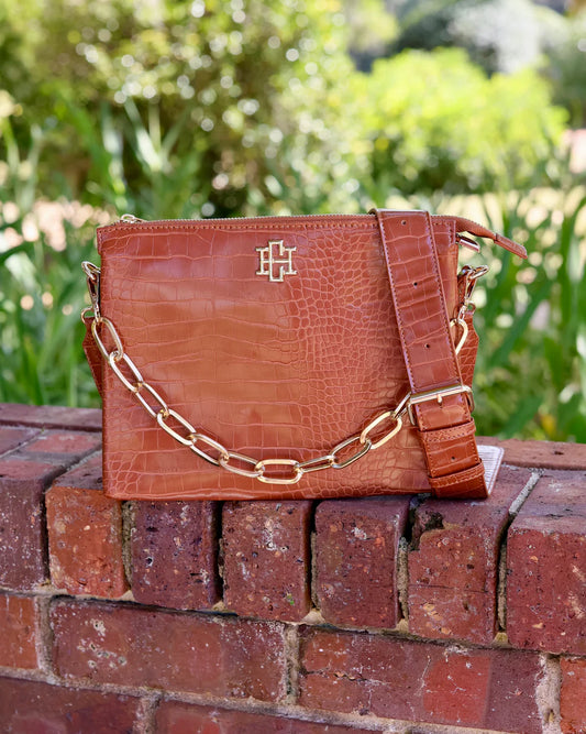 Ariana Crossbody Saddle EC
