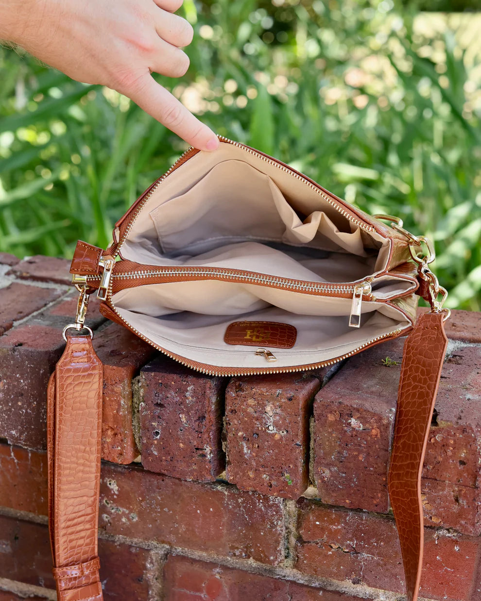 Ariana Crossbody Hunter Green EC