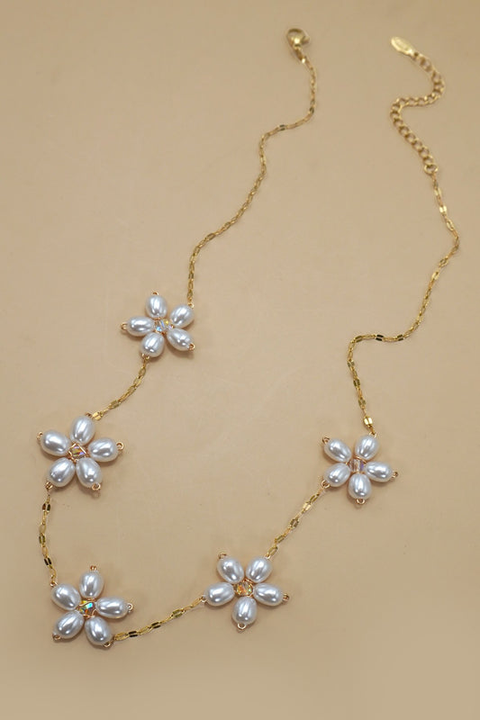 18k Stainless Steel Tarnish Pearl Flower Necklace