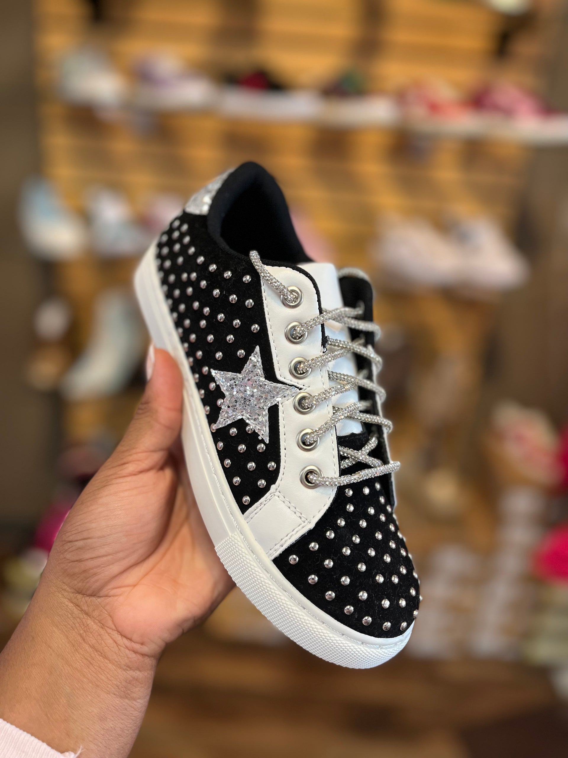 Glitzy Shoe Laces – Jaded the Boutique
