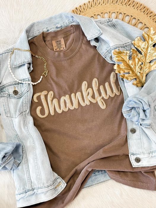 Thankful Puff Letter Tee