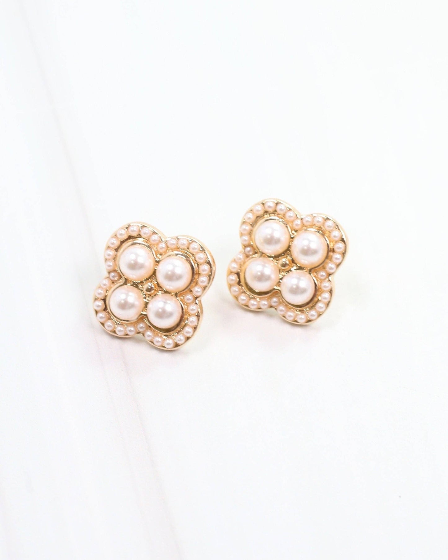 Ciebon Clover and Pearl Stud Gold