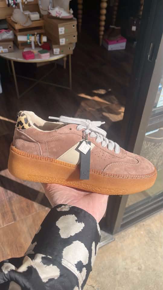 SS Sneakers