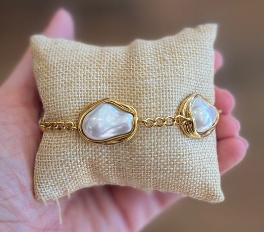 Oyster Clasp Bracelet