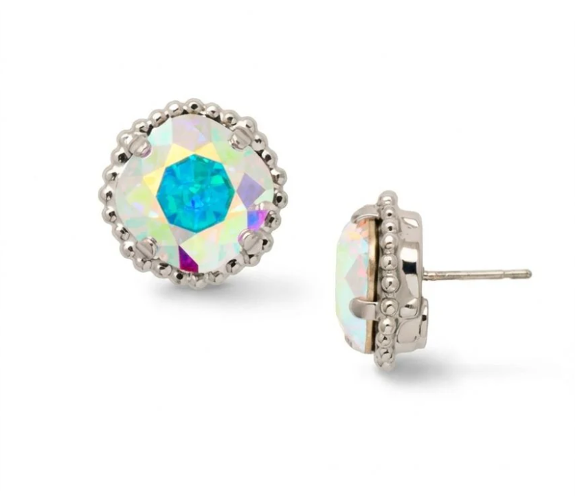 Cushion-Cut Solitaire Stud Earring