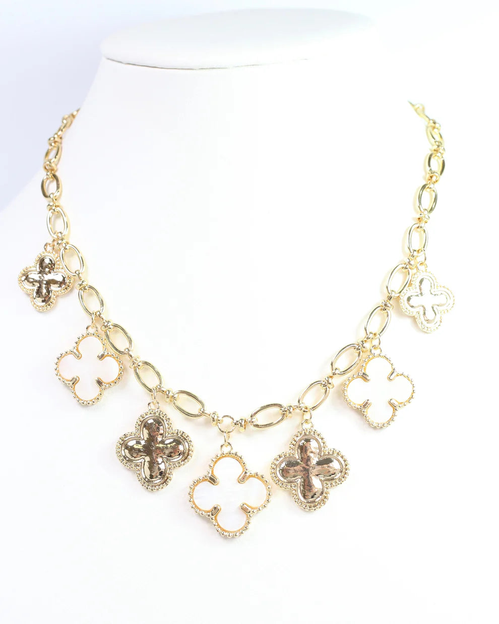 Cashin Clover Charm Necklace Gold