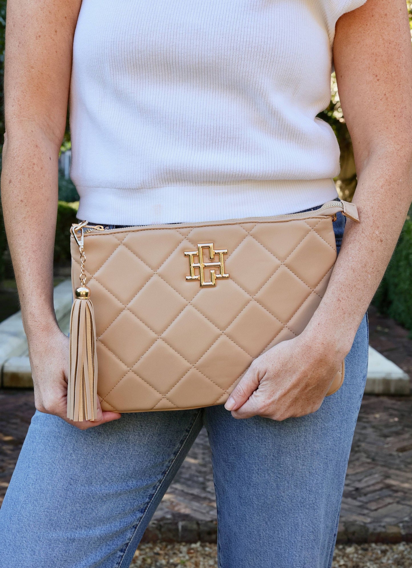 Madelyn Clutch/Crossbody TAN QUILTED LD